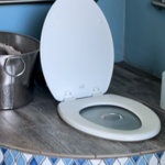 Composting toilet